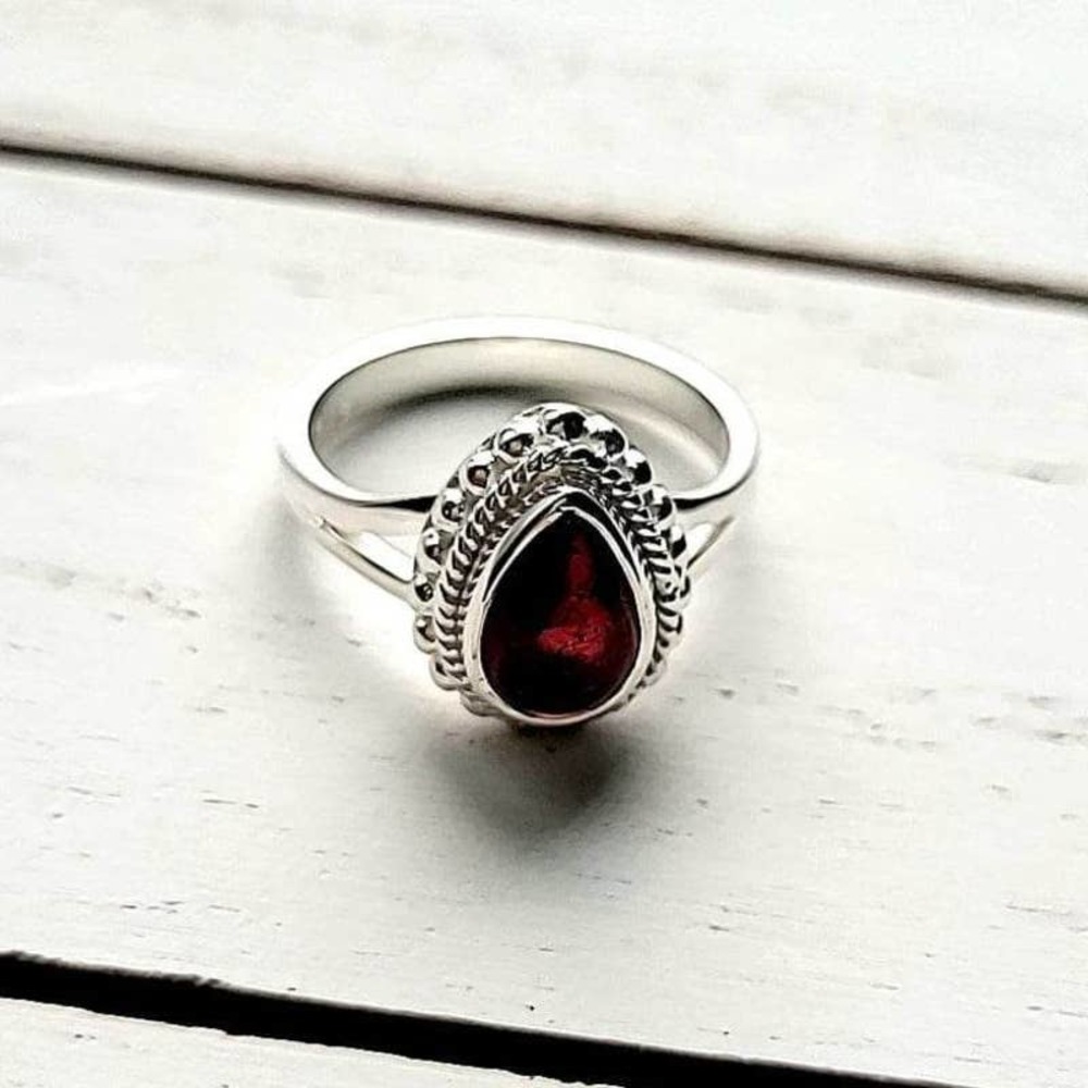 Garnet Cab 925 Sterling Silver Ring